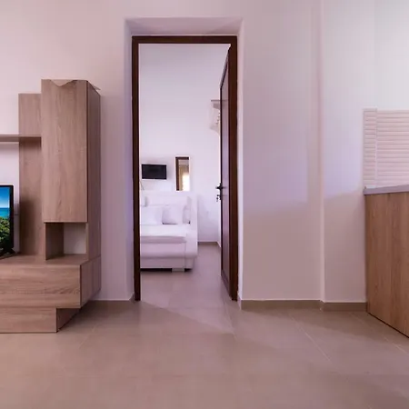 Theano Apartment *