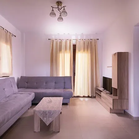 Apartment Theano